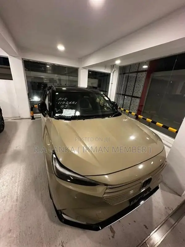 Honda Vezel Z PLAY MOONROOF 2023