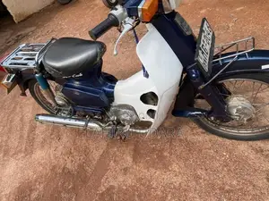Honda Super Club 2000