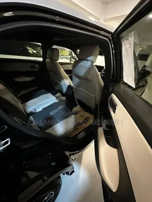 Honda Vezel Z PLAY MOONROOF 2023