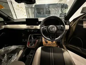 Honda Vezel Z PLAY MOONROOF 2023