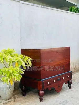 Antique Pettagama