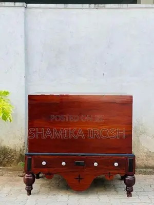 Antique Pettagama
