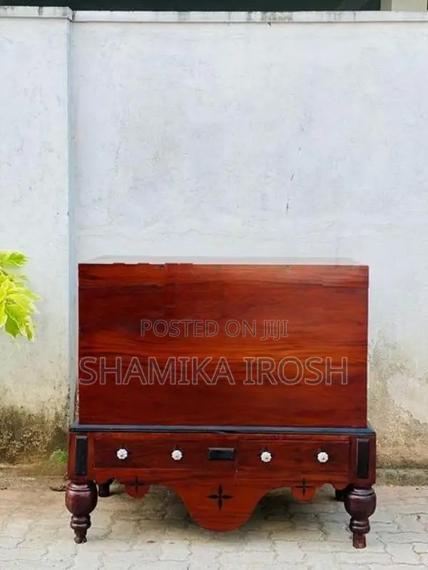 Antique Pettagama