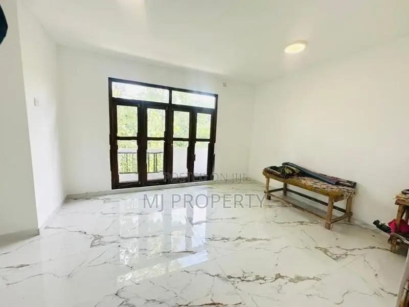 ( DS-1016)Valuable Two Storey House Sale in Athurugiriya