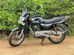 Bajaj CT100 2015