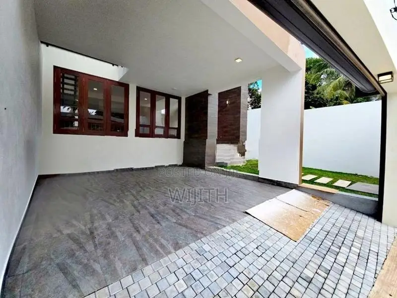 Brand New Two Storey House for Sale in Battaramulla Koswatta