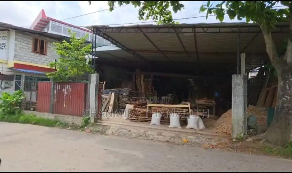 15 Perch Land with Office Space - Gothatuwa