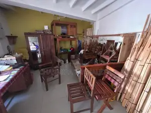 15 Perch Land with Office Space - Gothatuwa