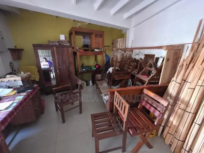 15 Perch Land with Office Space - Gothatuwa