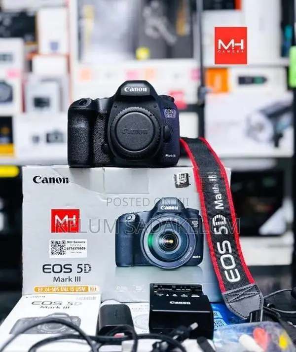 Canon EOS 5D Mark lll Full Frame Camera Body