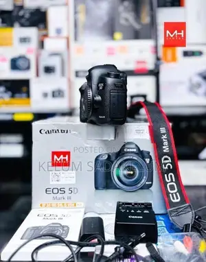 Canon EOS 5D Mark lll Full Frame Camera Body