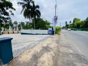 Wadduwa Thalpitiya Galle Road 5m Most Valuable 6&7 p Land for Sale D29