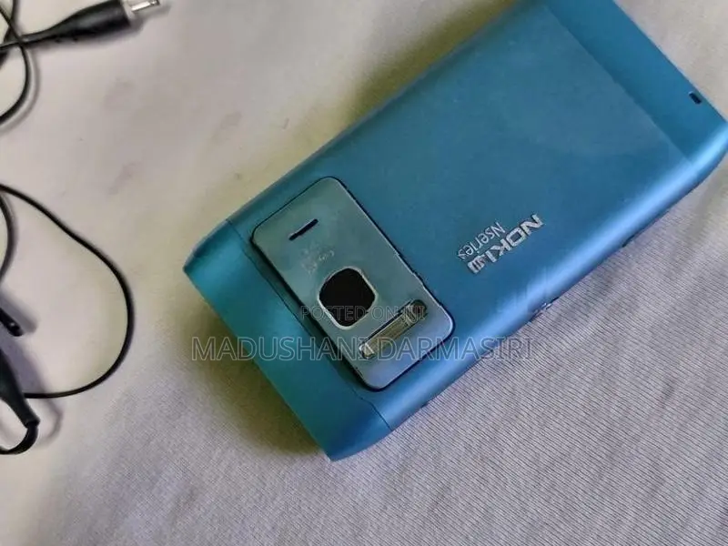 Nokia N8 (Used)