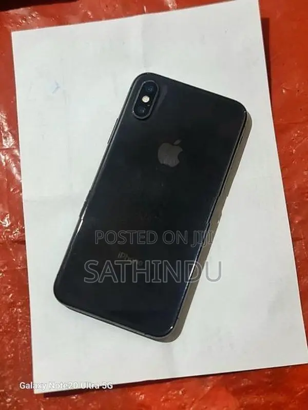 Apple iPhone XS 64GB (Used)