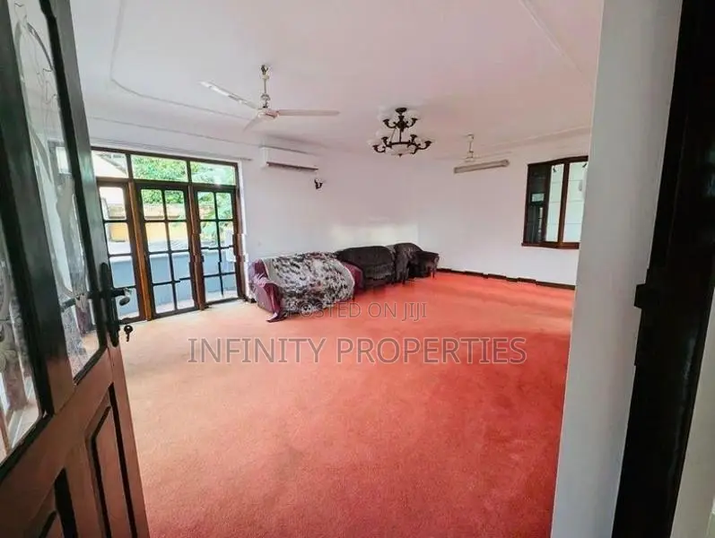 (AF921) 03 Storey House for Sale in Kohuwala