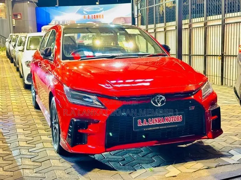 Toyota Yaris Ativ GR Sport Sedan B/New 2025