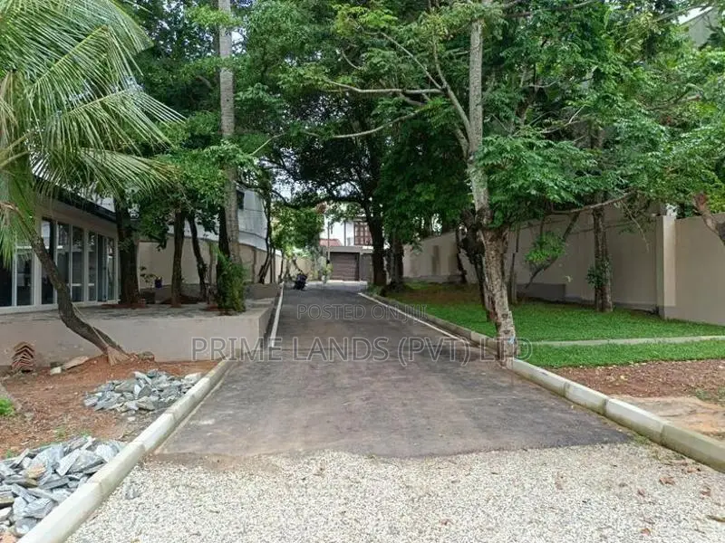 නේවාසික බිම් කොටස් විකිණීම නාවල
