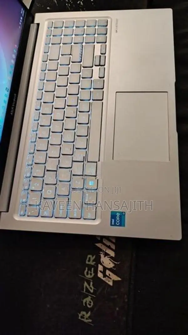 ASUS Vivobook 15