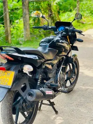 Bajaj Pulsar 150 2017