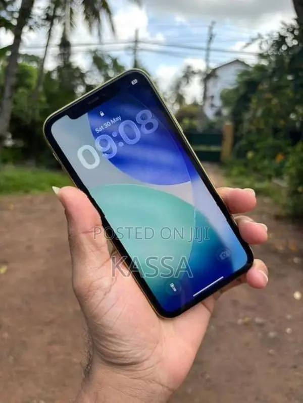 Apple iPhone 11 128GB (Used)