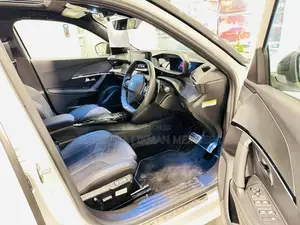 Peugeot 2008 GT Line 2024