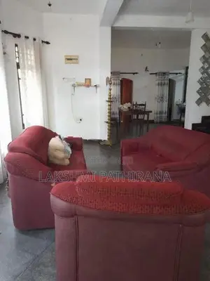 4BR House for Sale In Daulagala