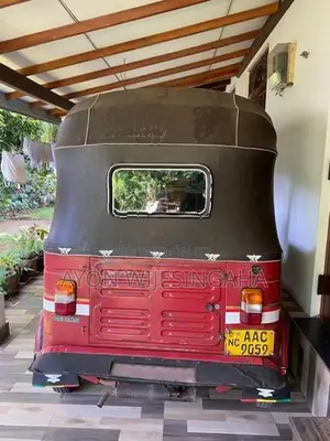 Bajaj RE Three Wheeler 2012