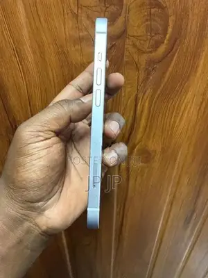Apple iPhone 14 (Used)