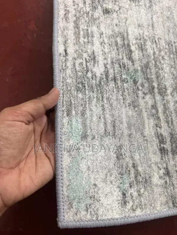 Velvet Touch Rug 7x5Ft