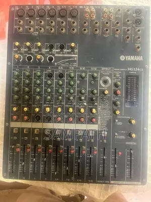 Yamaha MG 124cx