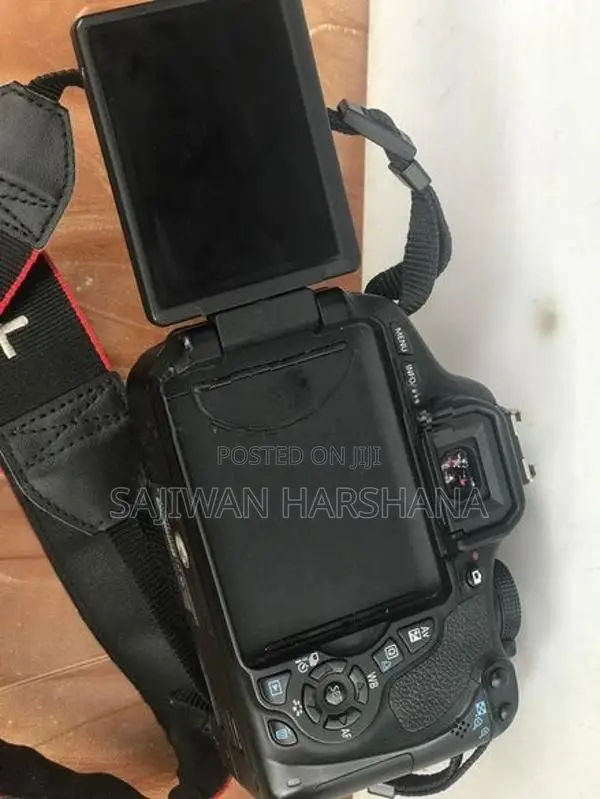 Canon EOS 600D Camera