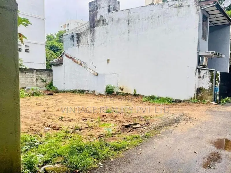 8.5 Perches Prime Land For Sale in Colombo 4