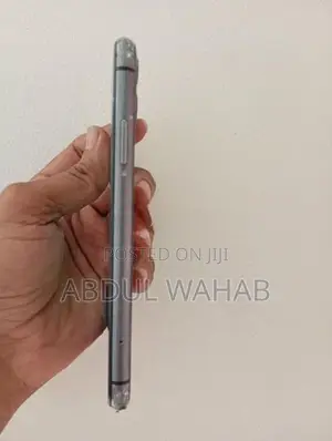 Apple iPhone 11 (Used)