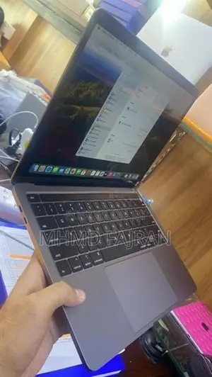 Apple MacBook Pro