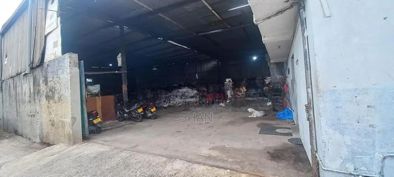 Warehouse for Sale in Wellampitiya