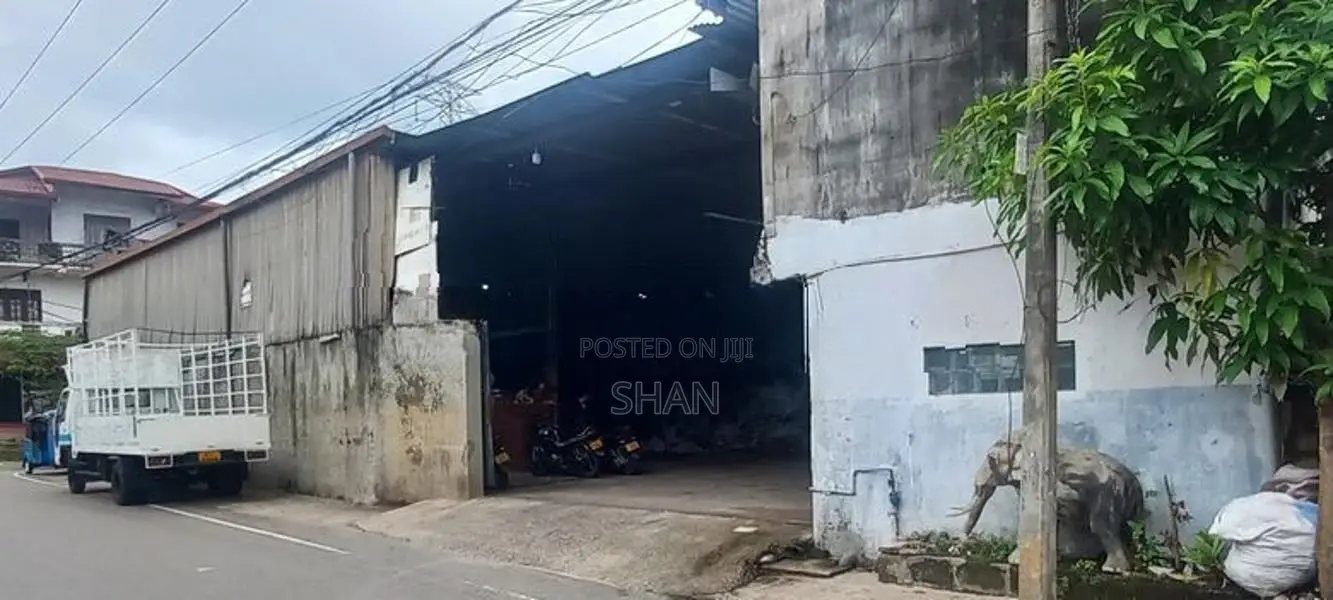Warehouse for Sale in Wellampitiya