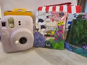 Fujifilm Instax Mini 12