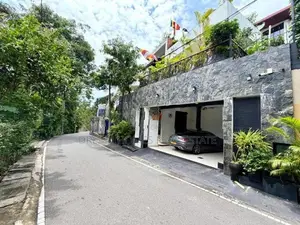 5 Bedroom Luxury Family House for Sale in Maharagama