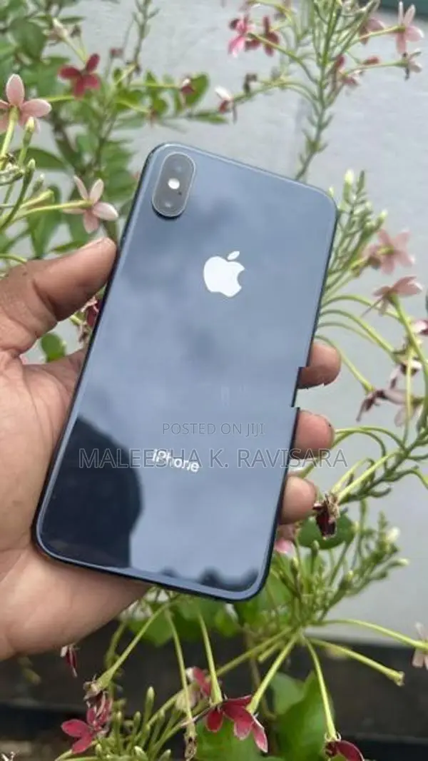 Apple iPhone XS (Used)