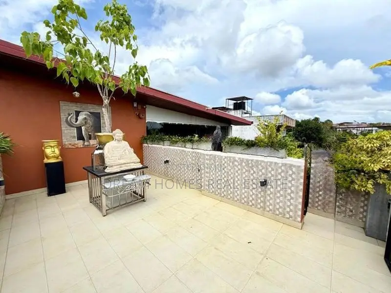 5 Bedroom Luxury Family House for Sale in Maharagama