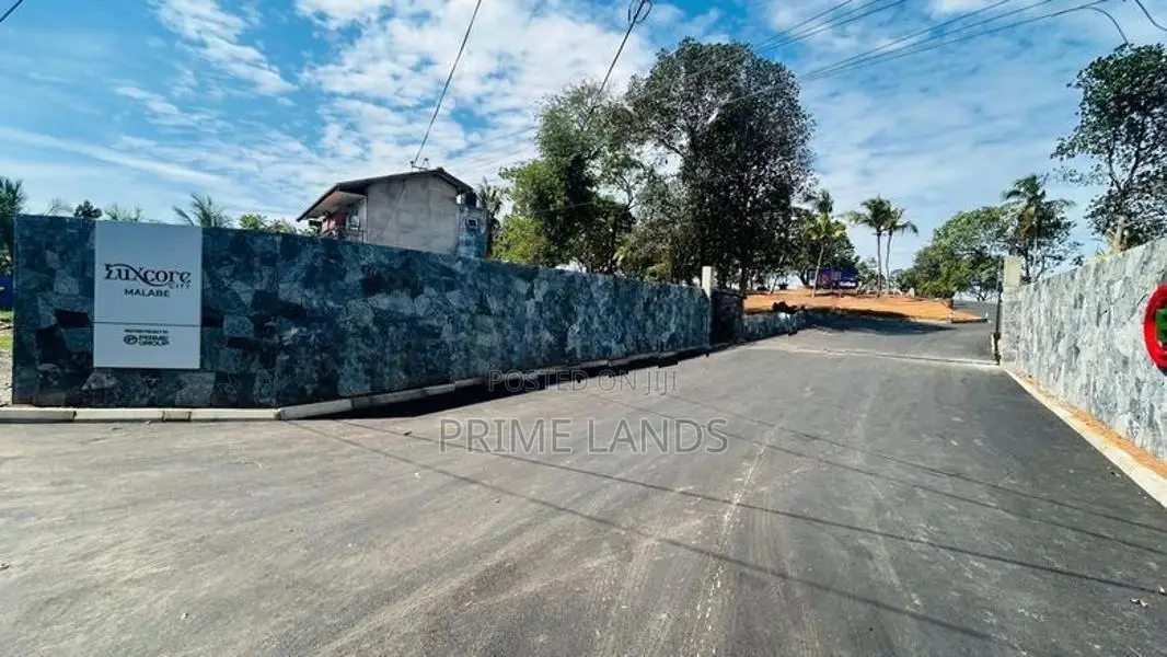 143 බස් පාරට සමීපයෙන් ඉඩමක් විකිණීමට මාළඹේ