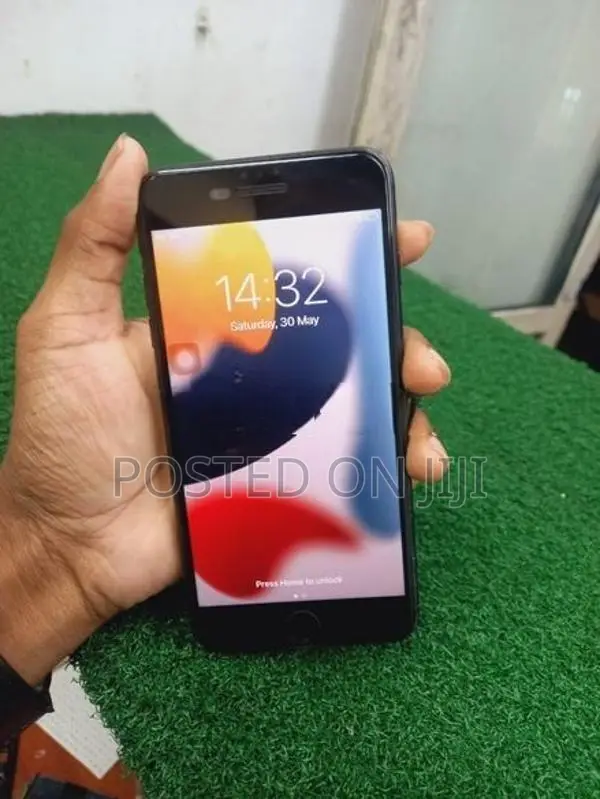 Apple iPhone 7 Plus 128GB (Used)