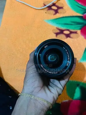Sony FE 28-70mm f/3.5-5.6 OSS Lens