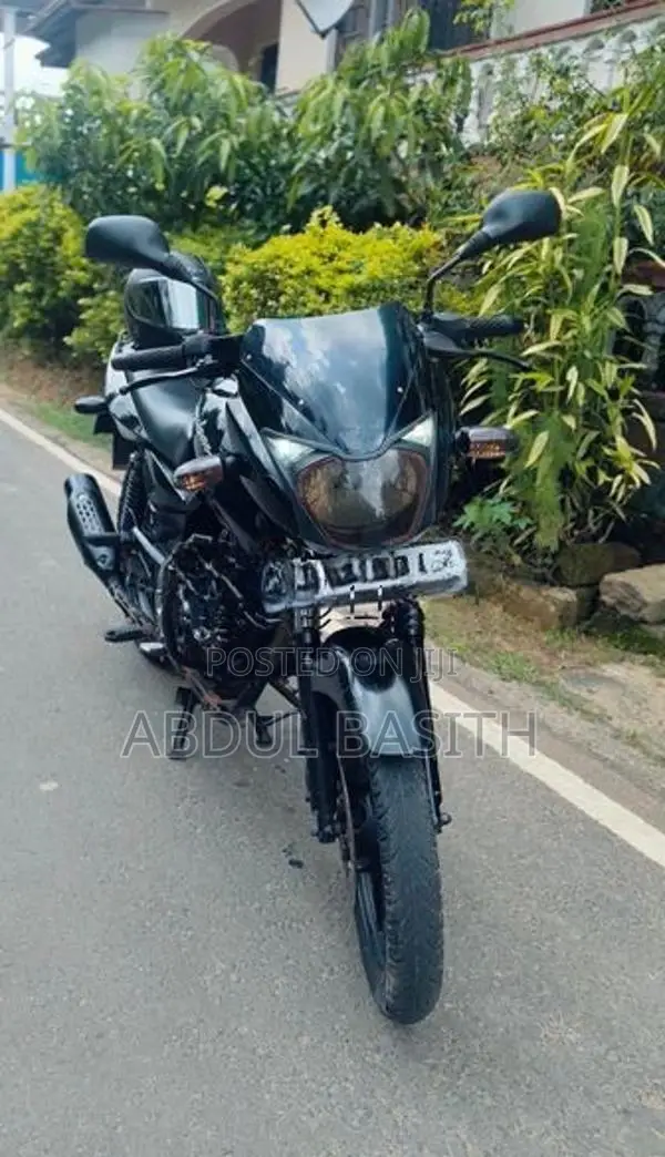 Bajaj Pulsar 150 2016