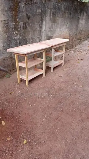 Table 4ft ×2ft