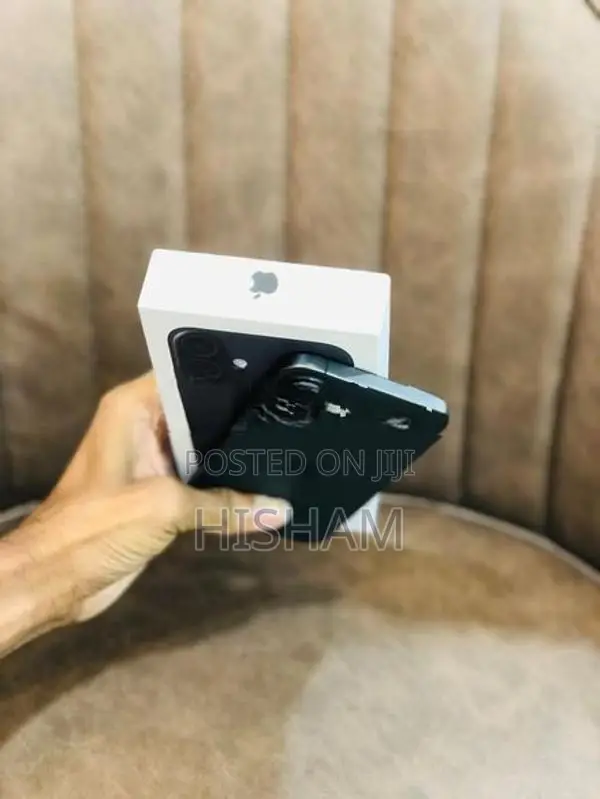 Apple iPhone 16 128GB (Used)