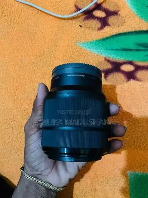 Sony FE 28-70mm f/3.5-5.6 OSS Lens