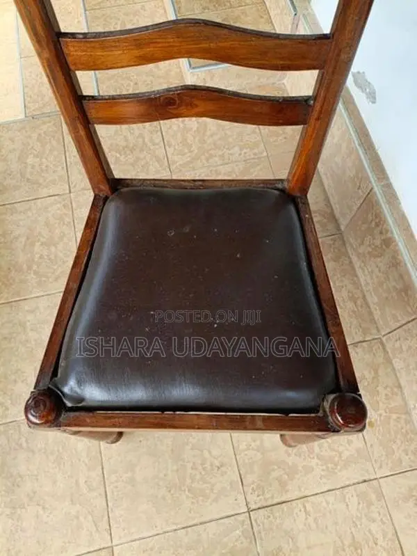තේක්ක කෑම මේස පුටු
