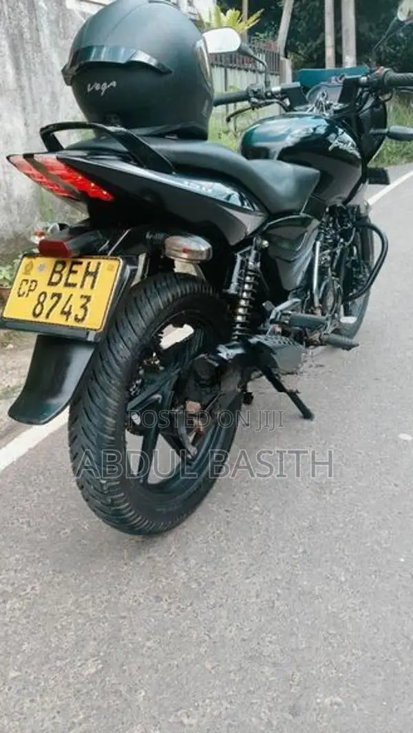 Bajaj Pulsar 150 2016