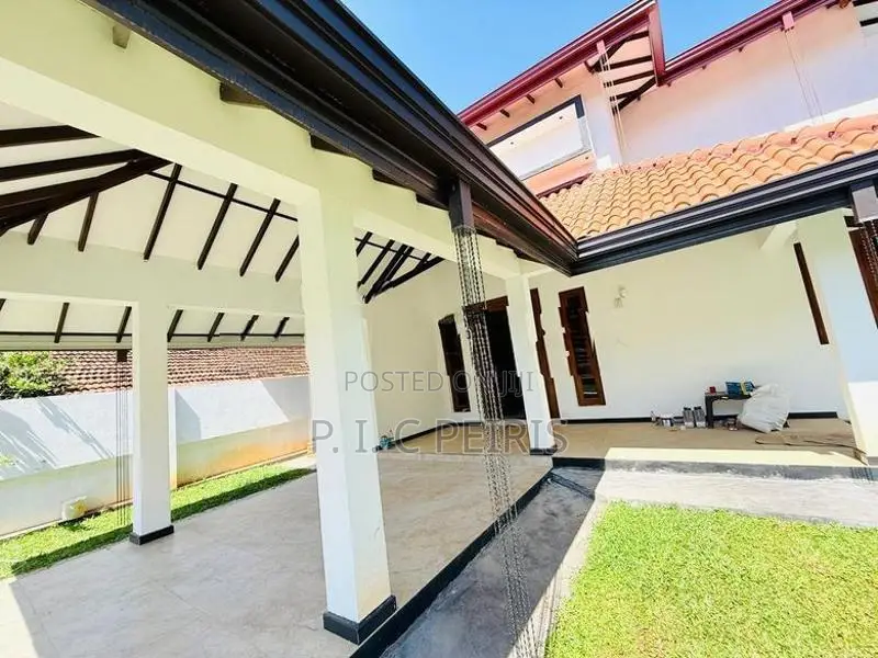 Two Story house for sale in kurana, Negombo.Gampaha.